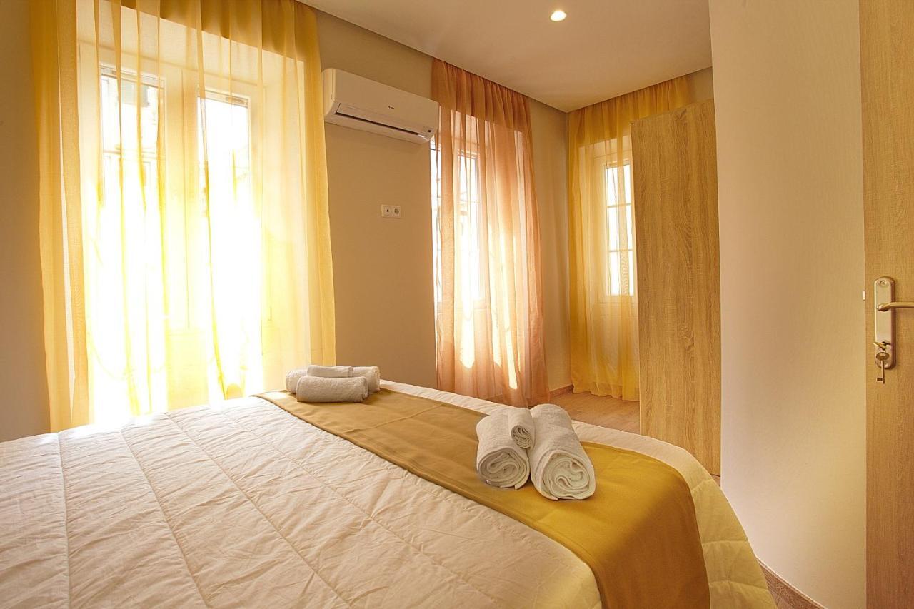 Liston Inn Suites Corfu  Exteriör bild